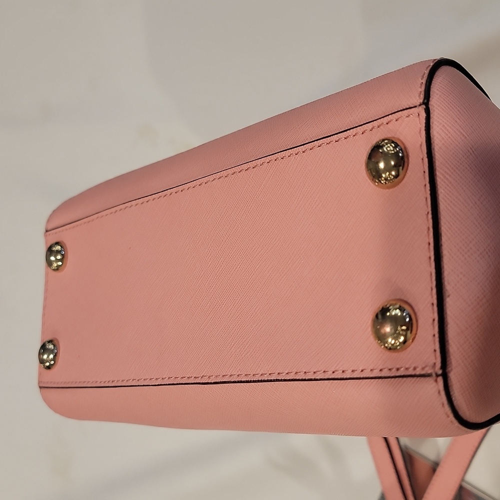 New and Authentic  Michael Kors bag - Picture 12 of 14